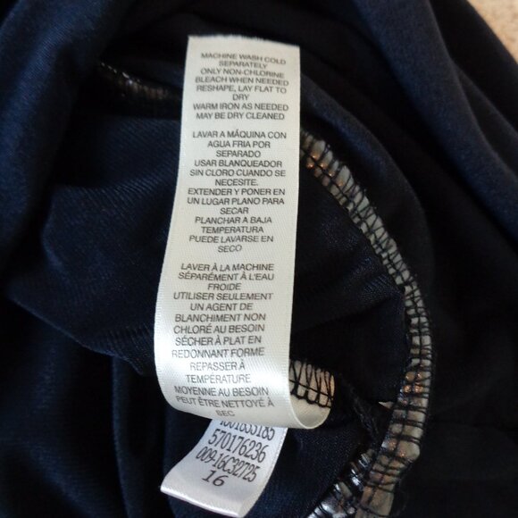 Chico's Womens Black White Pleated Lined Knit Kit Stripe Sleeveless Blouse Sz 0 - Picture 10 of 10